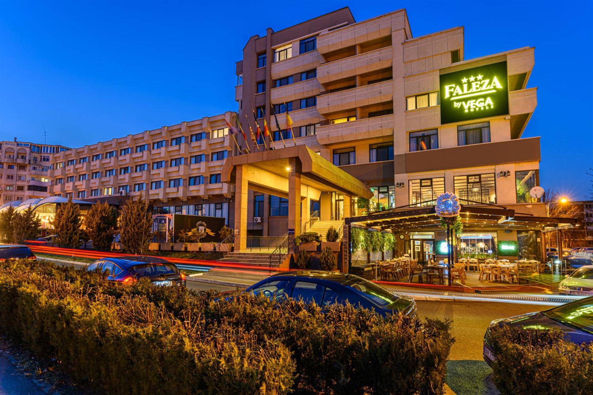 Faleza Hotel By Vega Galati  Luaran gambar