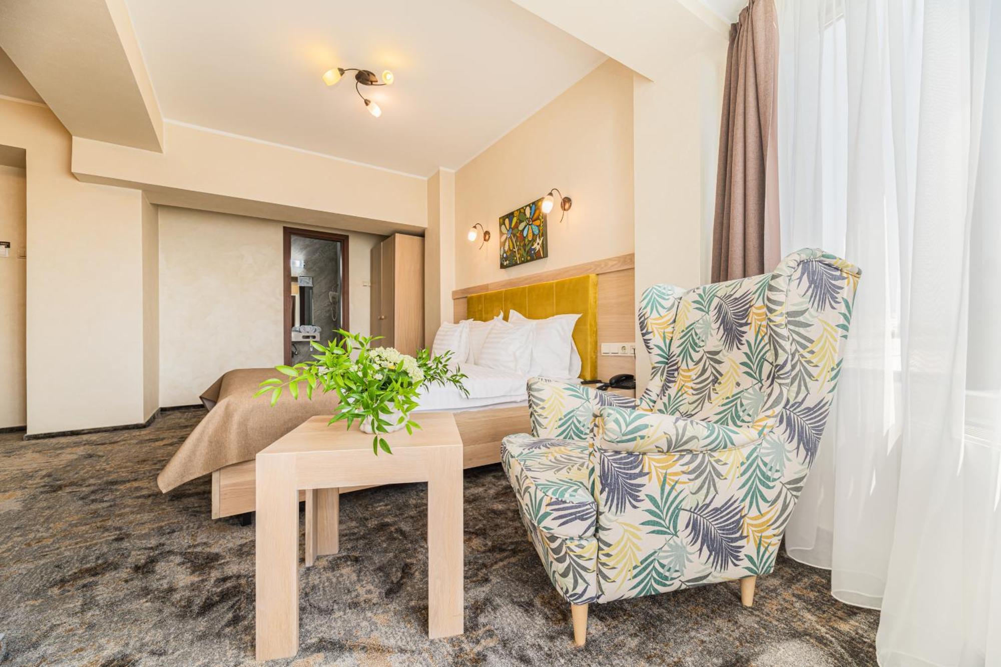 Faleza Hotel By Vega Galati  Luaran gambar